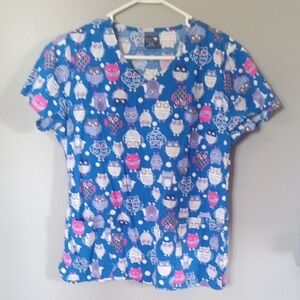 Zoe+Chloe Royal Blue Owl Print Scrub Top Size Medium